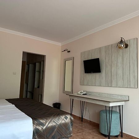 Oleander House And Tennis Club Pantai Sunny Luaran gambar