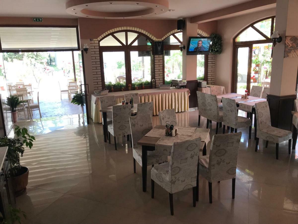 Oleander House And Tennis Club Pantai Sunny Luaran gambar