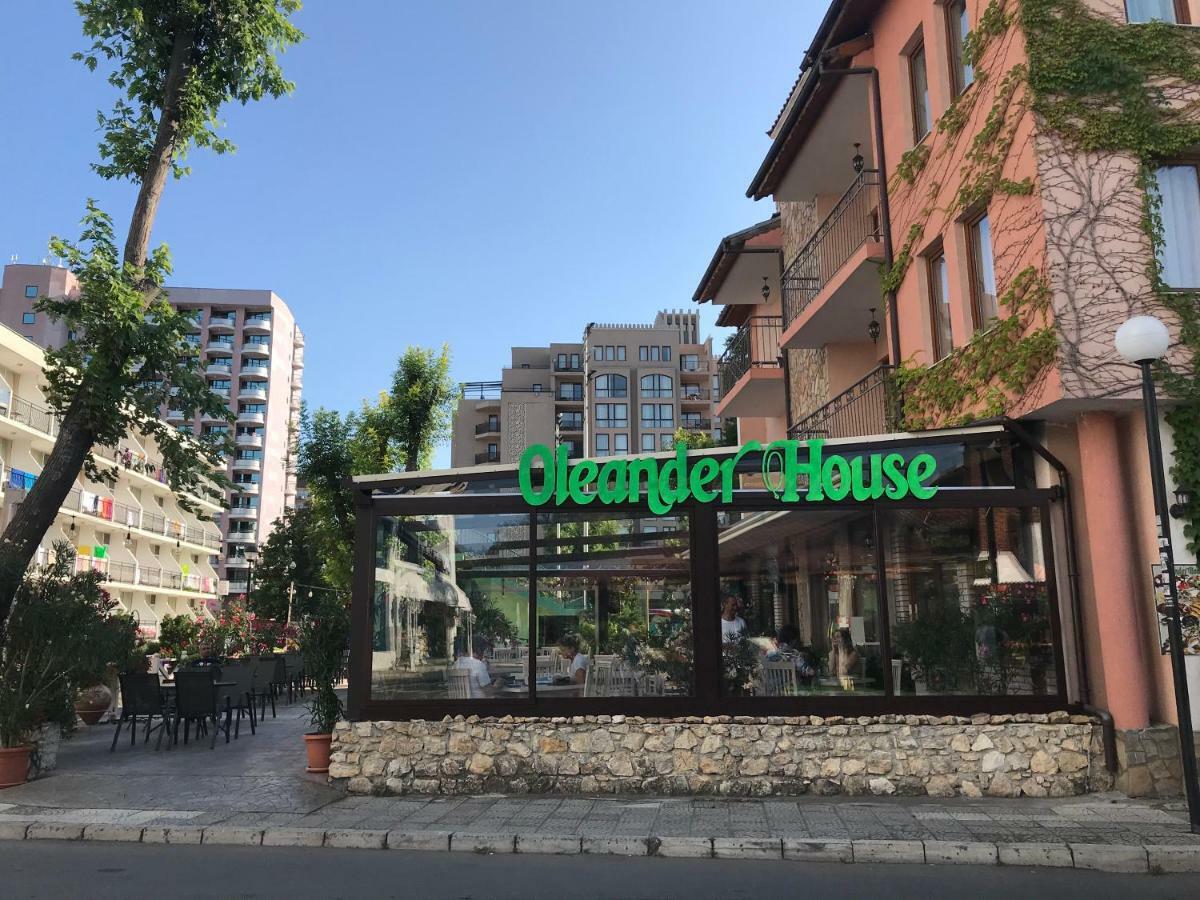 Oleander House And Tennis Club Pantai Sunny Luaran gambar
